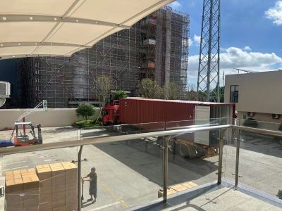 Las luces y humidificadores de Solar Garden cargaron contenedores en los días calurosos durante dos días seguidos. Todos los departamentos han trabajado duro. Continúe trabajando duro.