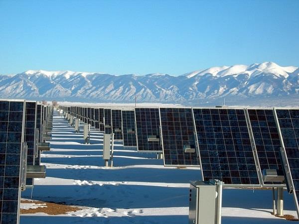 ¿Cuáles son las ventajas de las lámparas solares para paisajes?